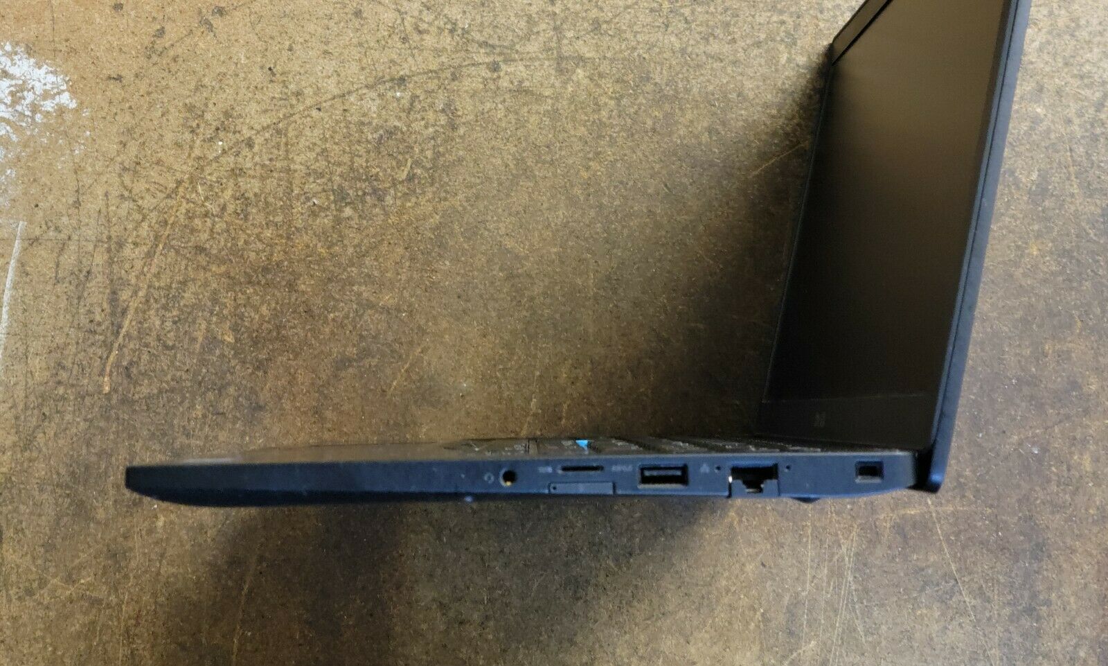Latitude 7480 ports Latitude 7480 ports